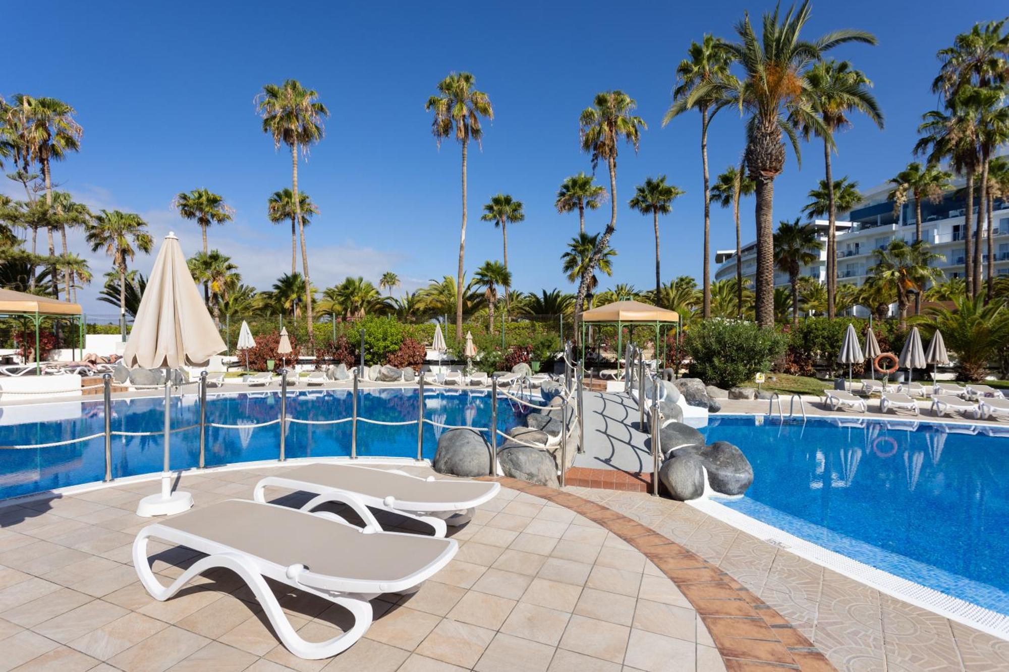 Apartment Altamira Amazing Views By Sunkeyrents